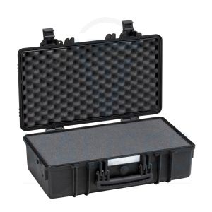 Cette Valise étanche 5117B Valise Étanche Explorer Case 5117, noire, avec mousse est idéale pour emballer, transporter et protéger contre l'humidité, les impuretés, le sable et les projections tous vos appareils 